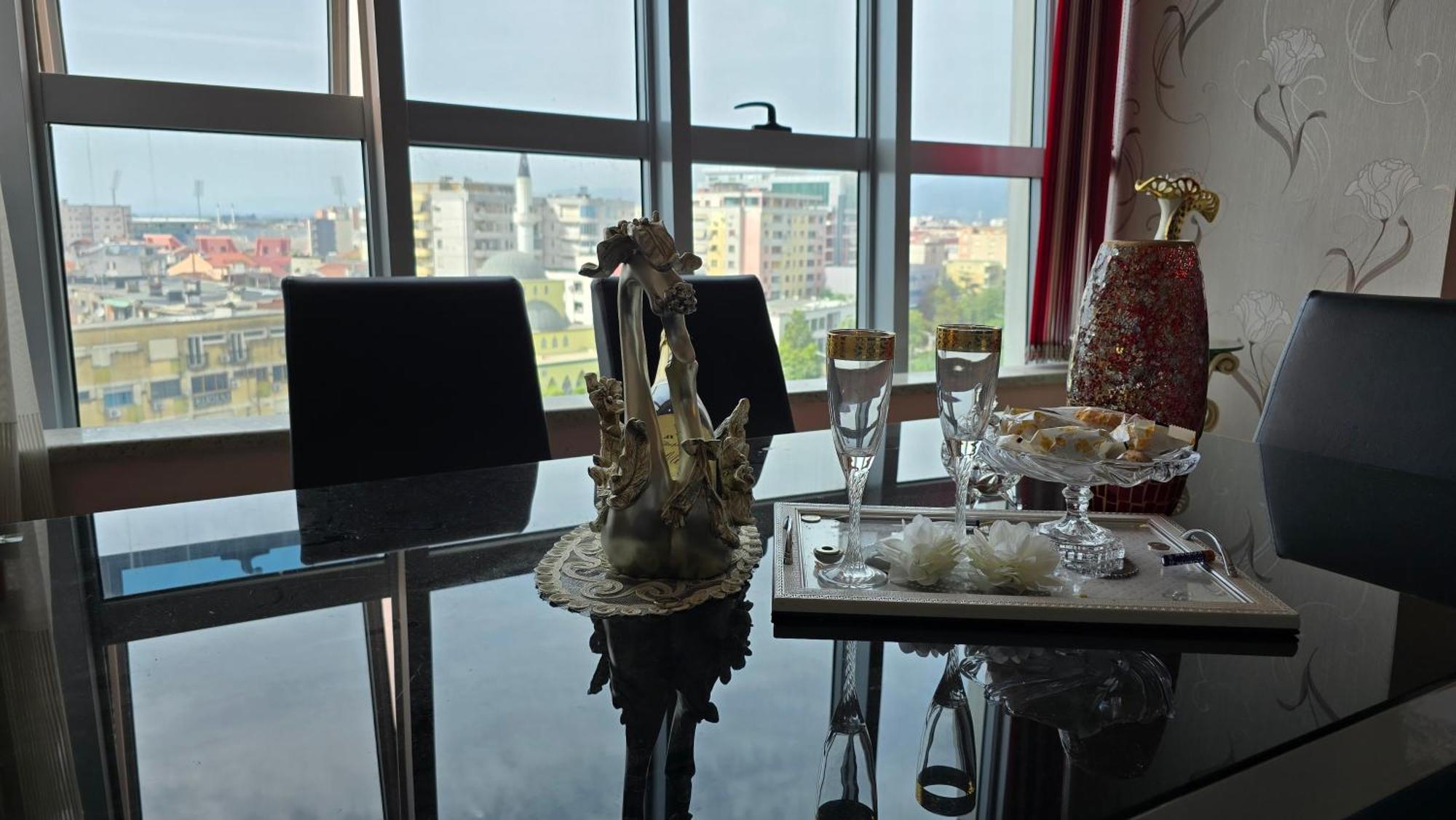 Amy'S Luxury Appartment Szkodra Zewnętrze zdjęcie