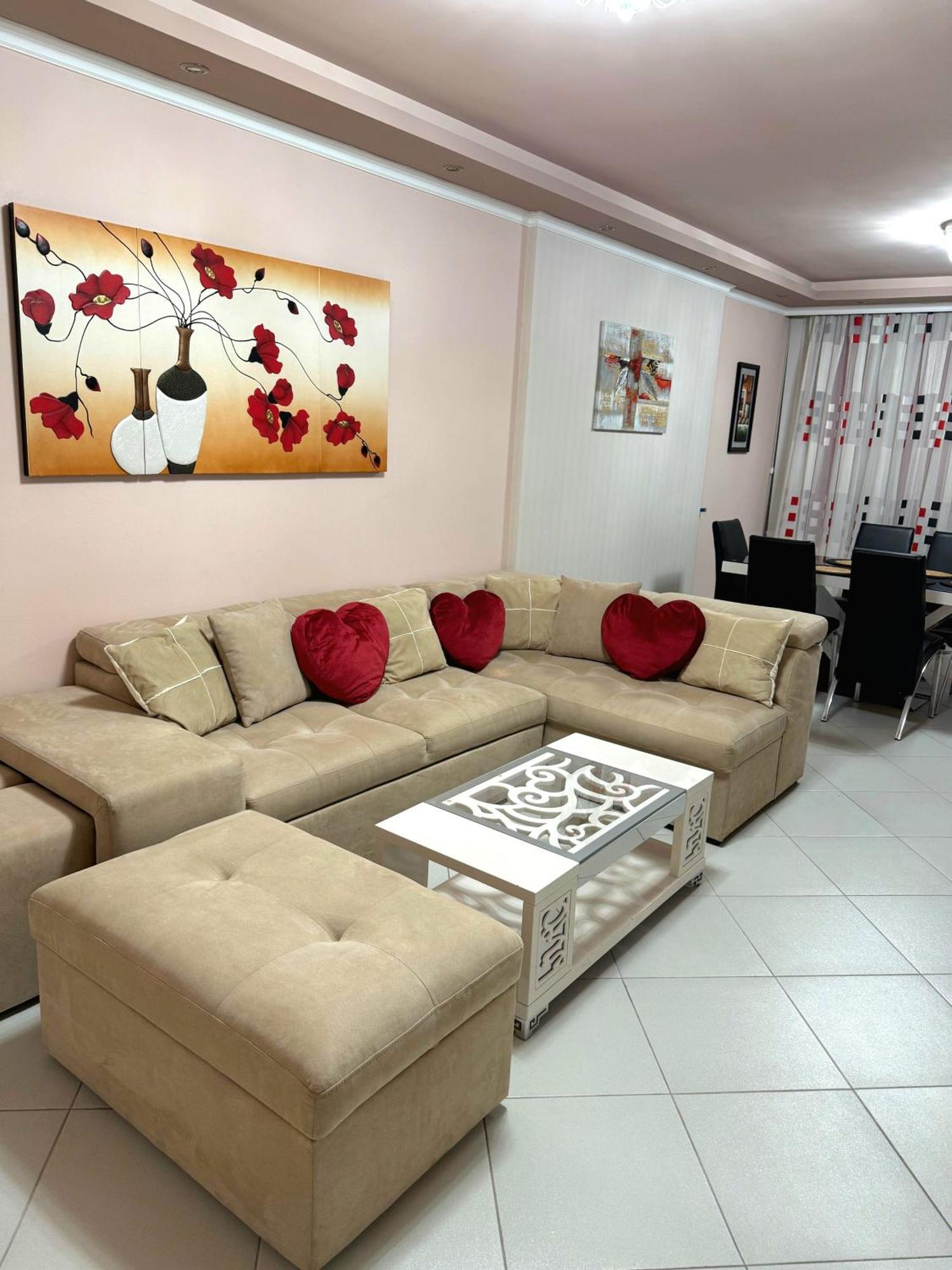 Amy'S Luxury Appartment Szkodra Zewnętrze zdjęcie