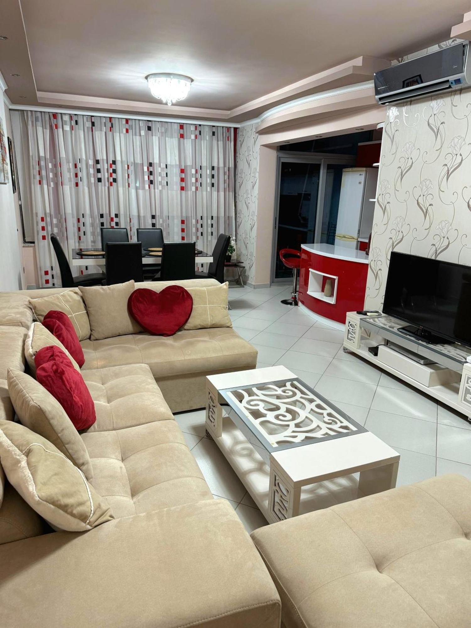 Amy'S Luxury Appartment Szkodra Zewnętrze zdjęcie