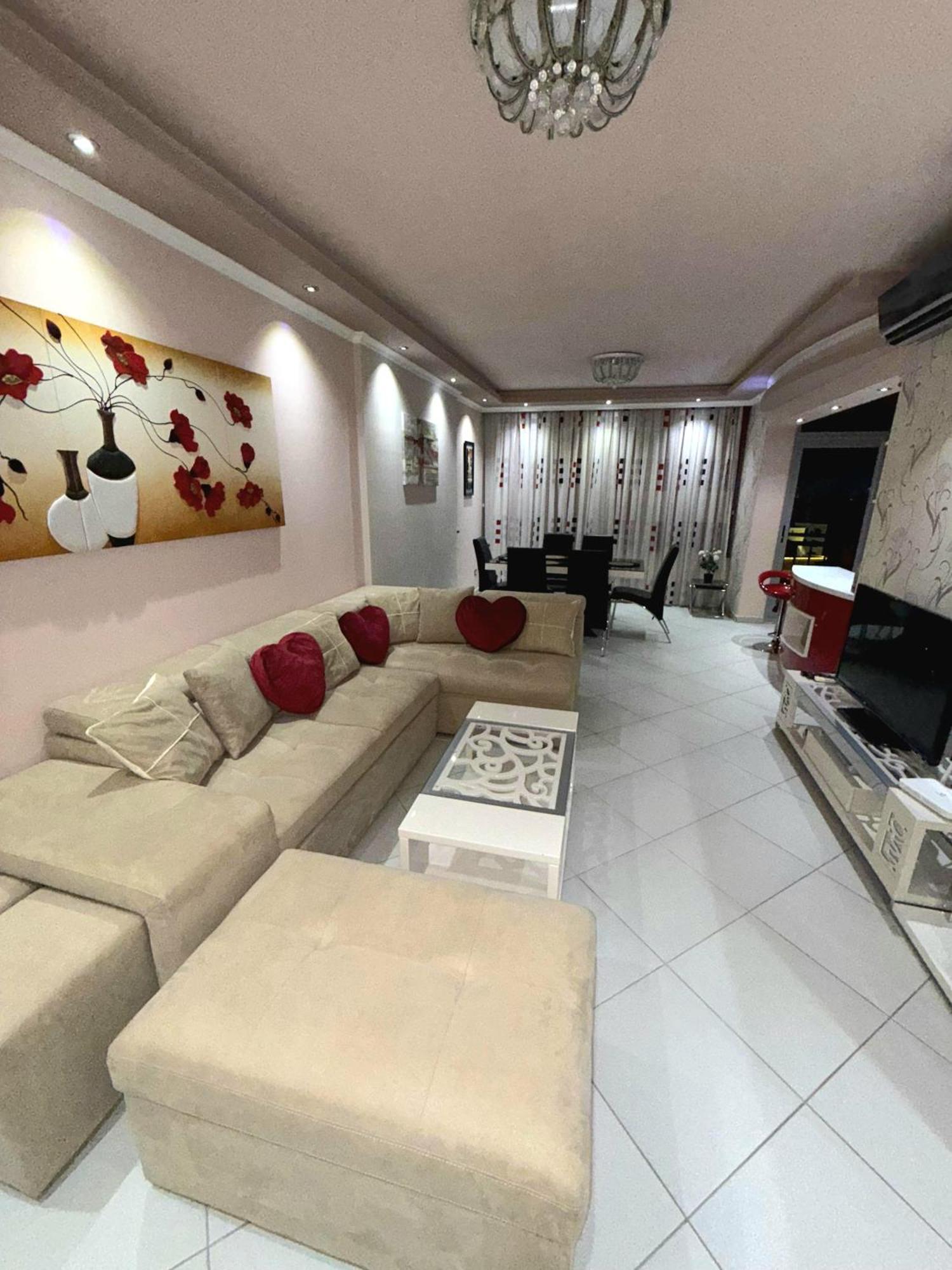 Amy'S Luxury Appartment Szkodra Zewnętrze zdjęcie