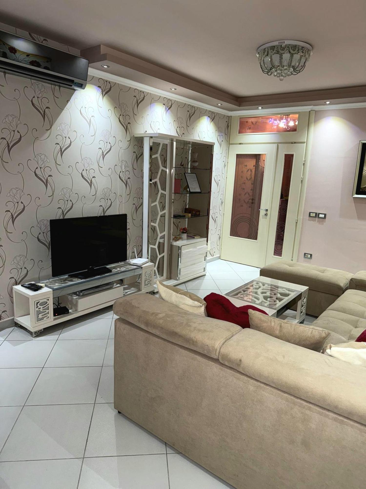 Amy'S Luxury Appartment Szkodra Zewnętrze zdjęcie