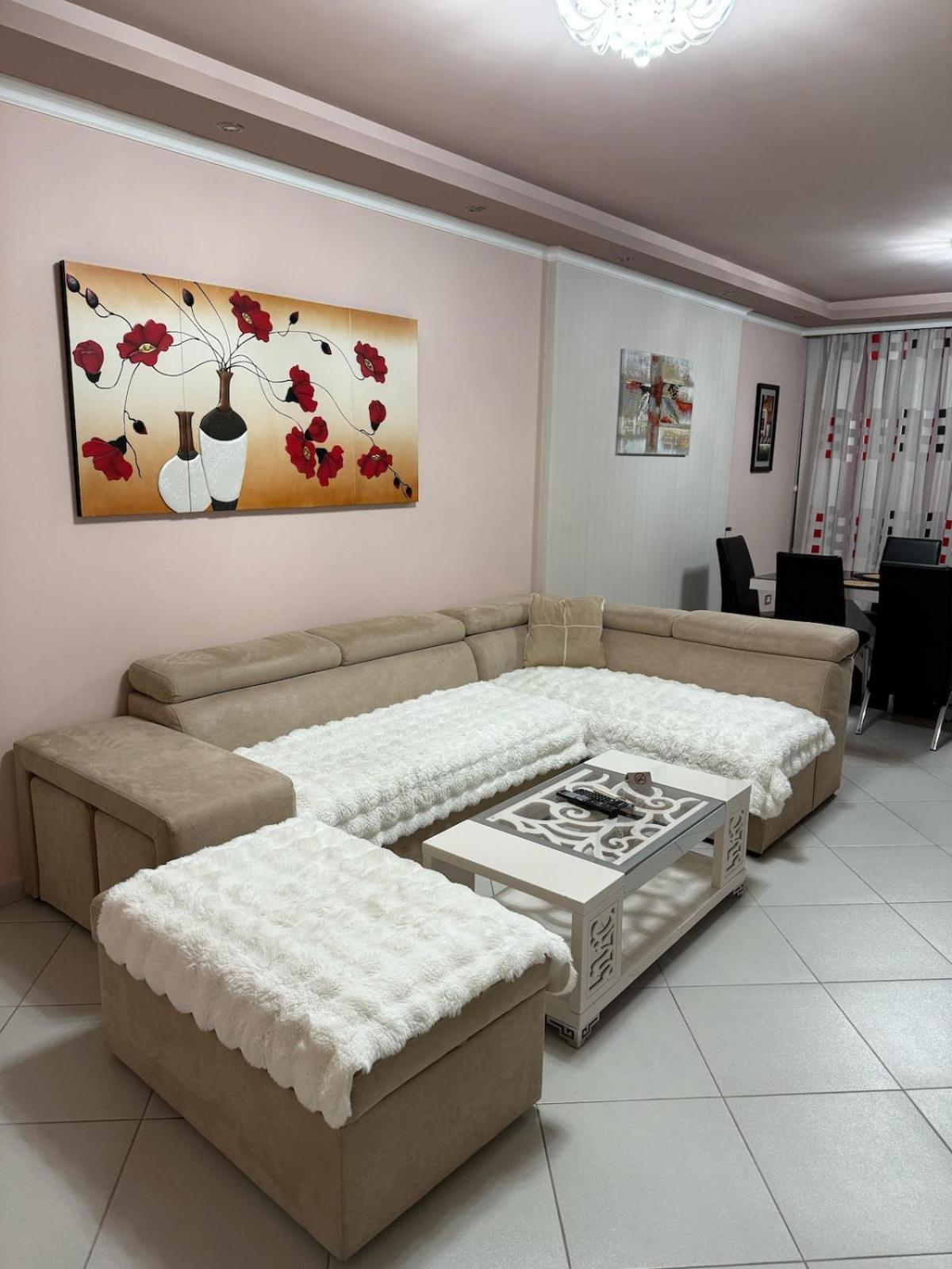 Amy'S Luxury Appartment Szkodra Zewnętrze zdjęcie
