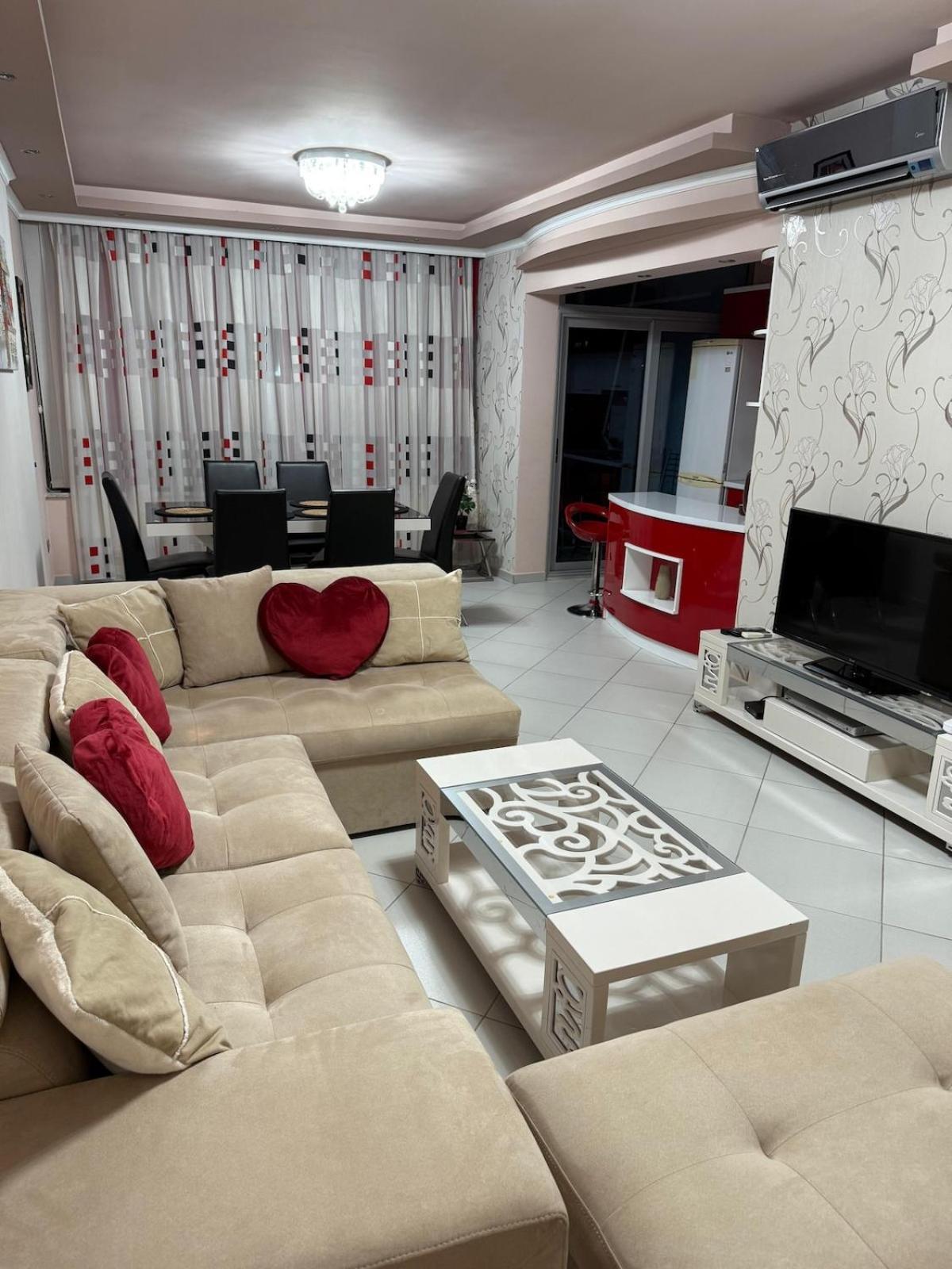 Amy'S Luxury Appartment Szkodra Zewnętrze zdjęcie